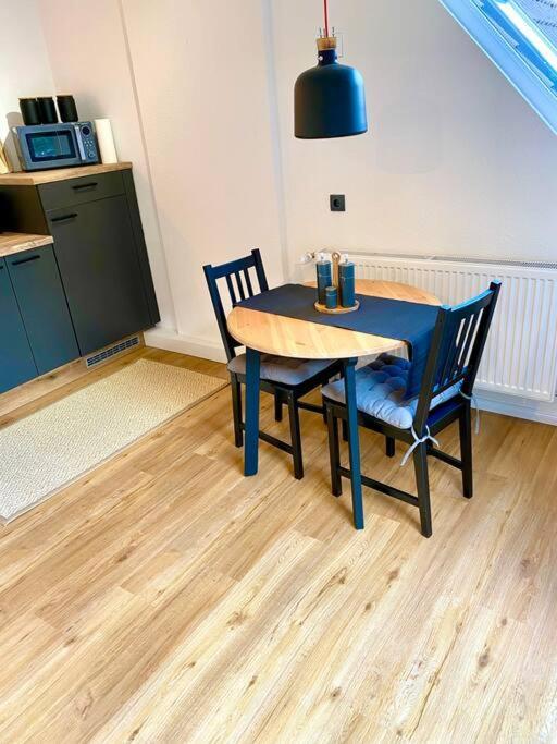 Ferienwohnung Emelie Fuer 2 Personen Esens Exterior foto